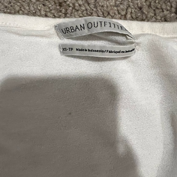 Urban outfitters white tee - Picture 2 of 2